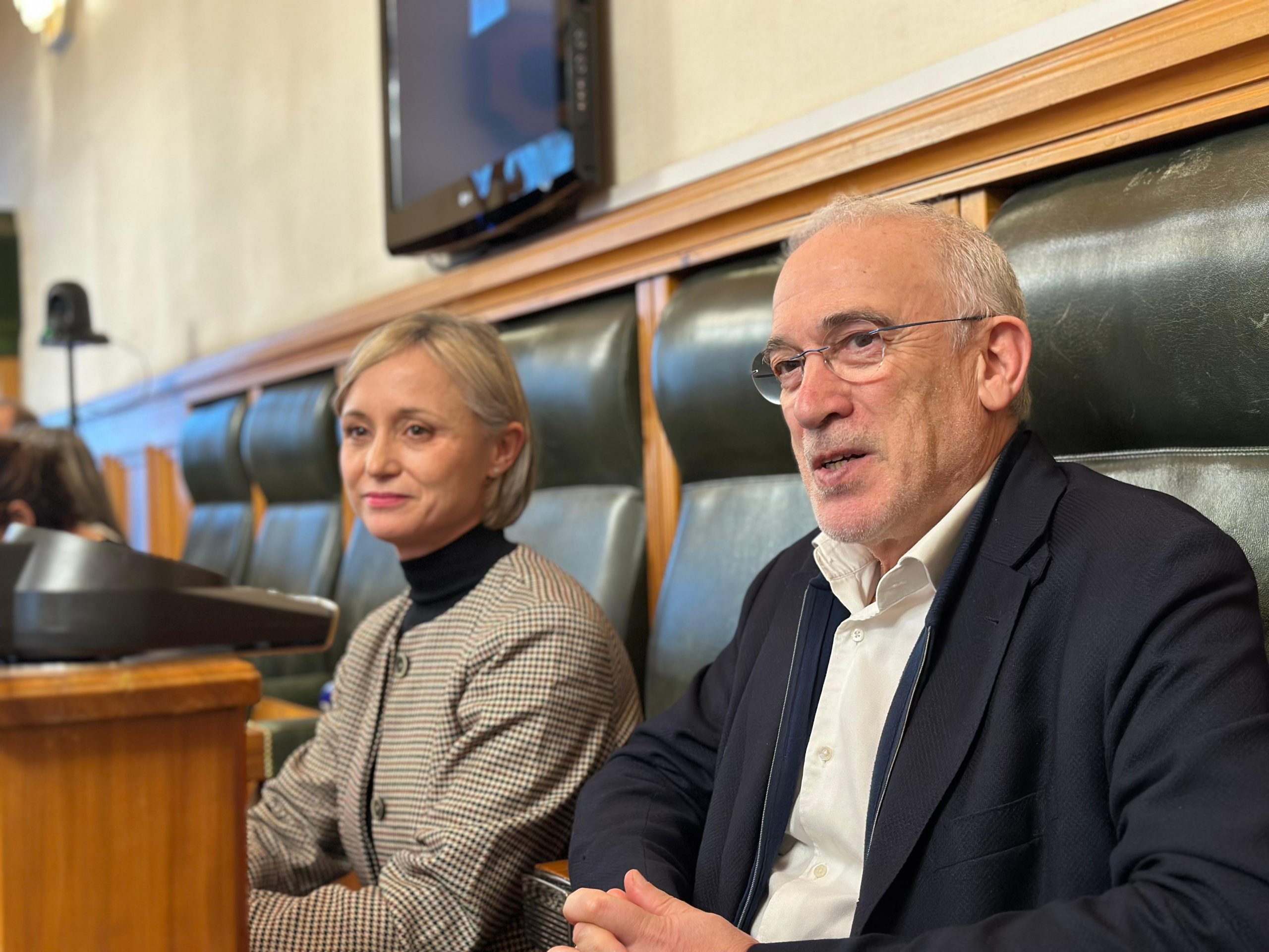 O PSdeG abstense nos orzamentos de 2026 ante un proxecto con menos investimento, previsións pouco realistas e falta de ambición do Goberno de Sanmartín
